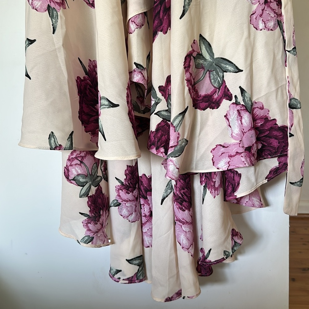Lulu’s floral tiered formal dress Xs summer chic - Picture 7 of 9